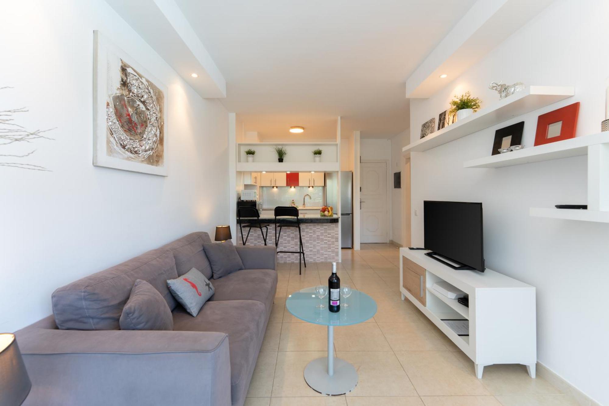 Garden View Apartment Iguazu 3 Near Yumbo Плая дел Инглес Екстериор снимка